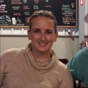 Meet your Posher, Carolyn